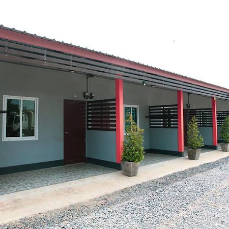 เอ็นพี เดอะปาย ห้องพักนครสวรรค์ Ngoại thất bức ảnh